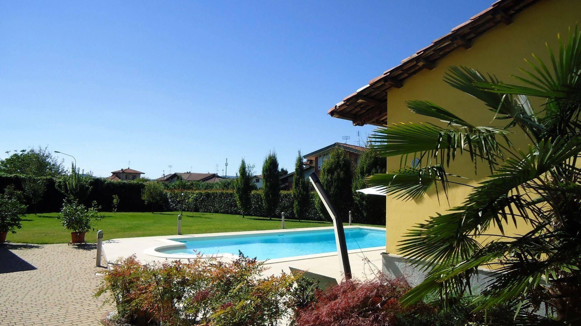 Residence Le Palme Torrazza Piemonte Exterior foto