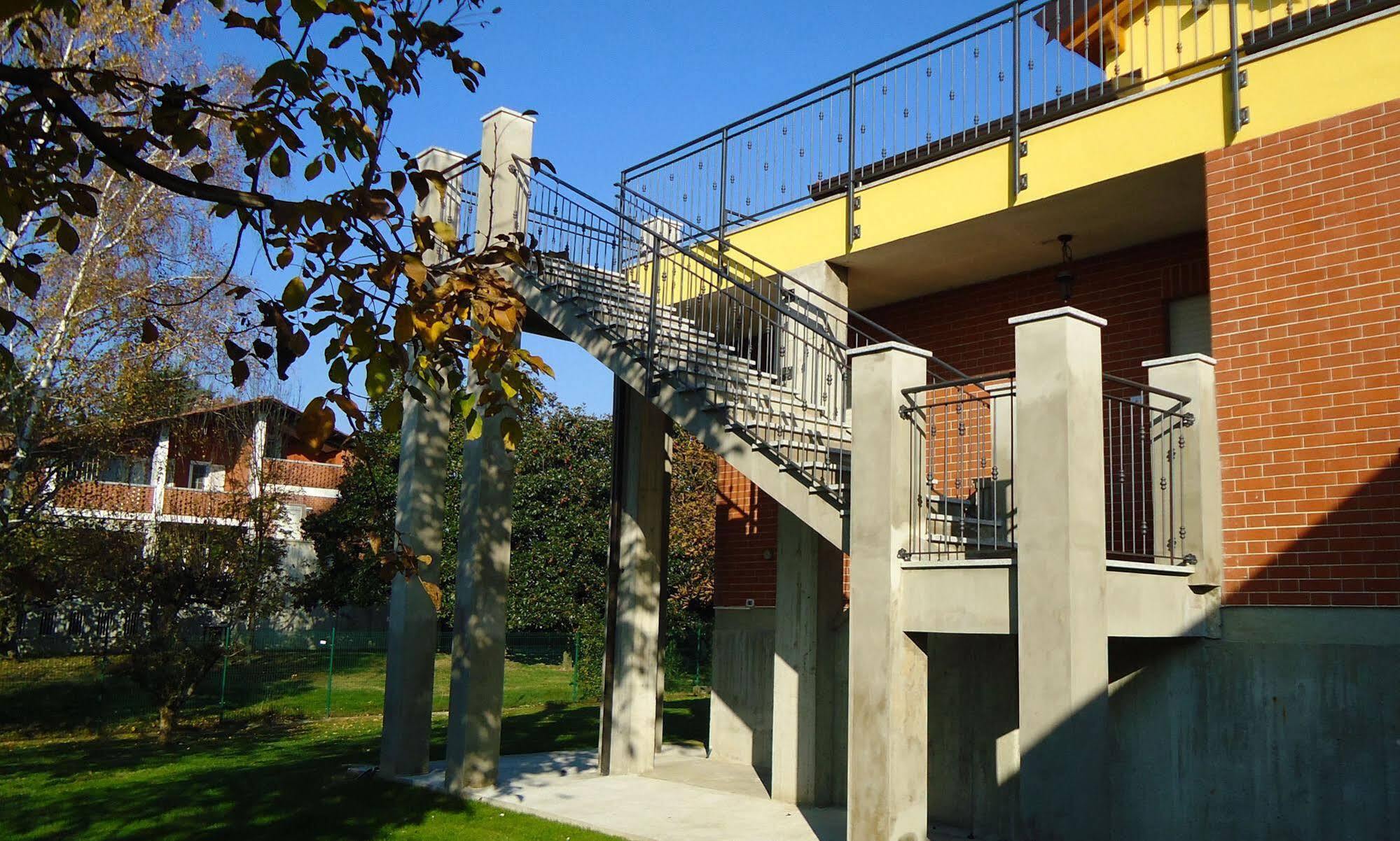 Residence Le Palme Torrazza Piemonte Exterior foto